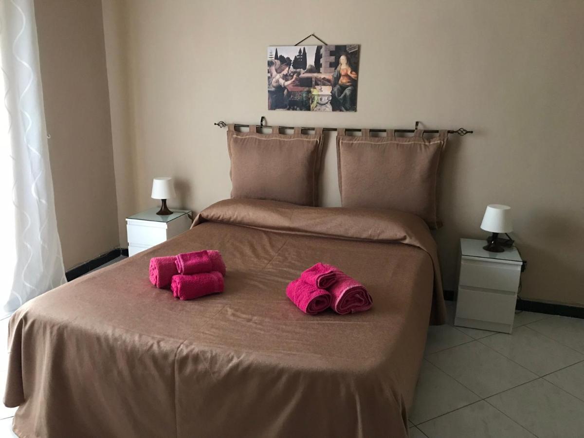 Neapolitan Rooms Exterior photo